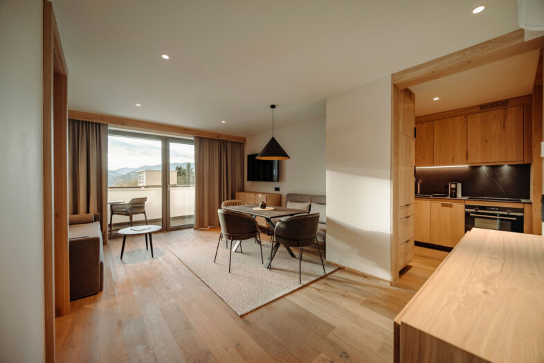 Tauernsuite modern und gemütlich eingerichtet im Alpina Alpendorf