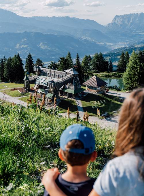 Geisterberg im alpendorf direkt neben der Gondelbahn und dem Alpina Alpendorf