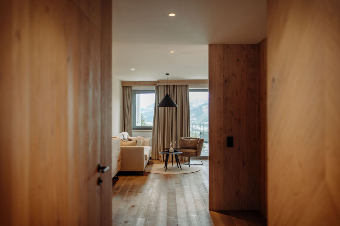 Suite mit viel Platz und modern eingerichtet im Alpina Alpendorf