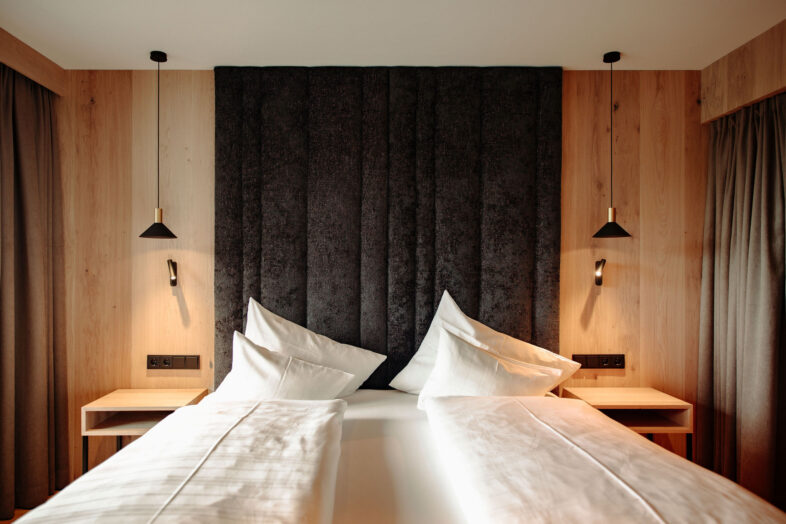 Superior Zimmer mit Bergblick im Alpina Alpendorf