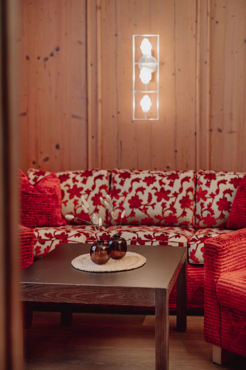 Hotelzimmer im Alpina Alpendorf, gemütlich eingerichtet